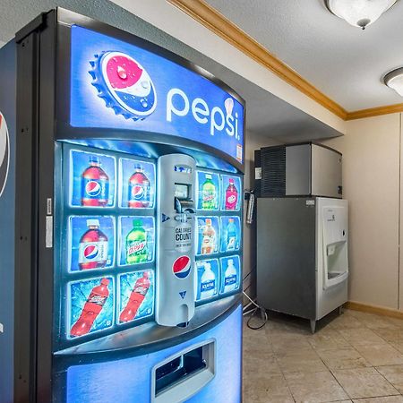 Cardinal Inn & Suites Muncie Dış mekan fotoğraf